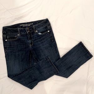 American eagle Size 8 Dark wash crop jeans!